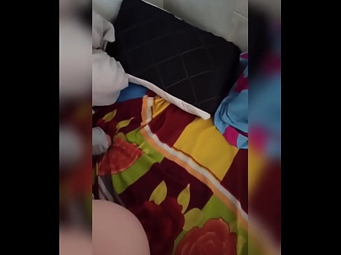 ❤️ La meva companya de pis es queda sola a casa perquè el seu marit se'n va de vacances i jo aprofito per follar-la i omplir-li el cul de llet ️❌ Vídeo de merda  al porno ca.punkbass.ru ❌️❤